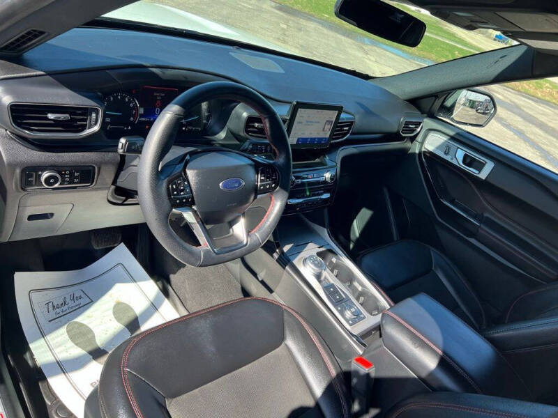 2024 Ford Explorer ST-Line