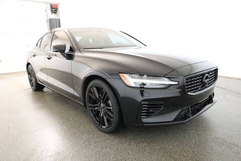 2022 Volvo S60 Recharge T8 R-Design Black Edition