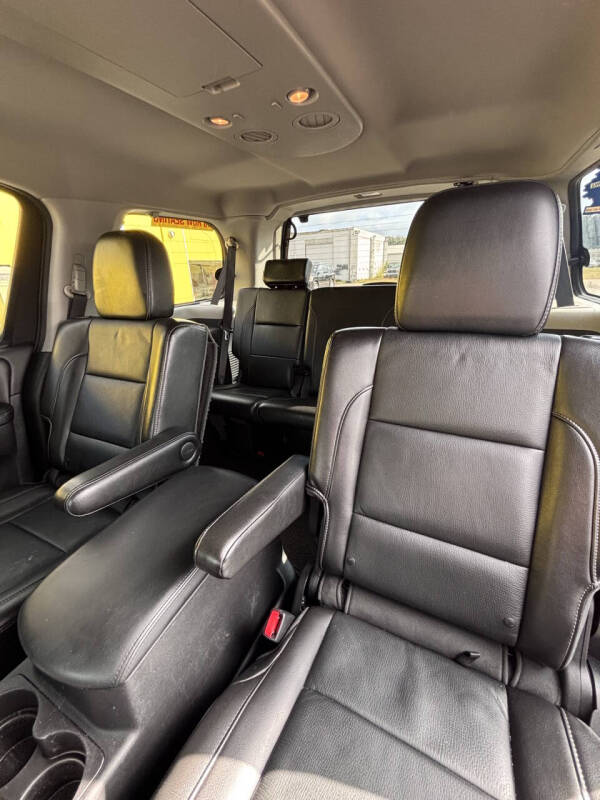 2012 Nissan Armada Platinum