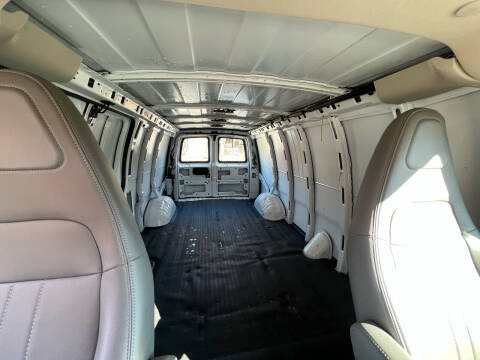 2021 Chevrolet Express 2500