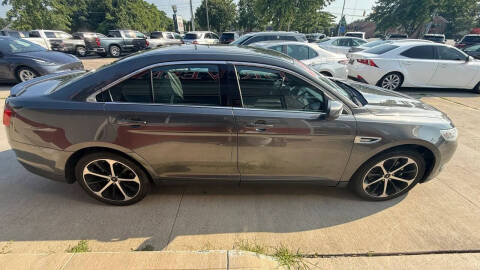 2015 Ford Taurus SEL