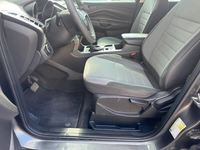 2017 Ford Escape S