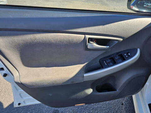 2011 Toyota Prius Two