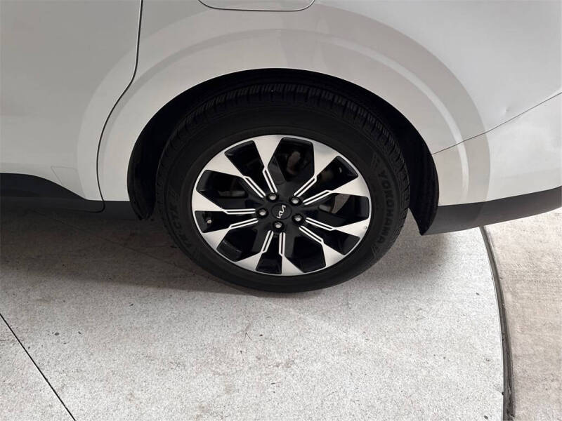 2022 Kia Carnival EX