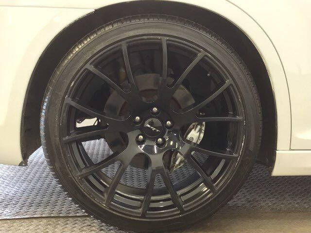 2012 Chrysler 300 SRT8