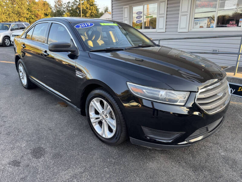 2019 Ford Taurus SE