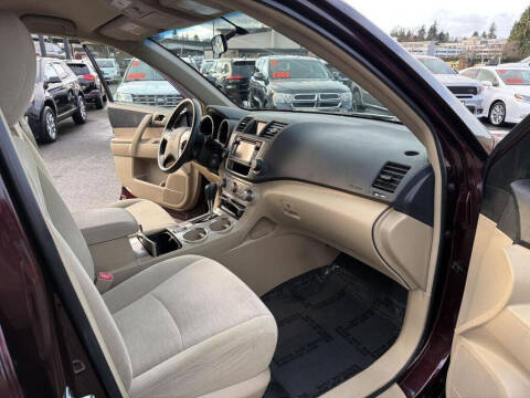 2013 Toyota Highlander Plus