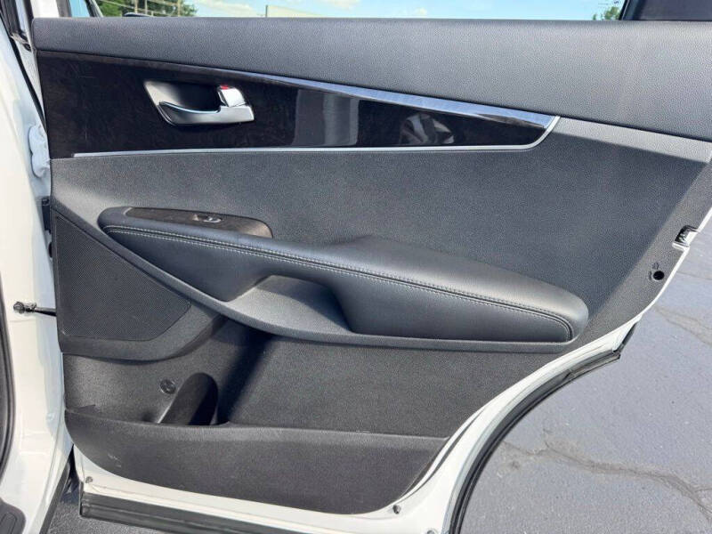 2016 Kia Sorento LX