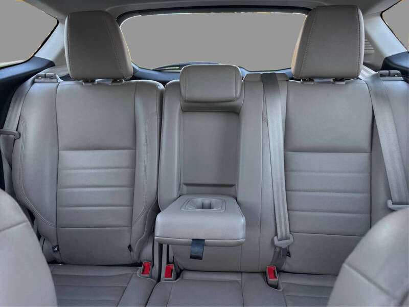 2013 Ford C-MAX Hybrid SEL