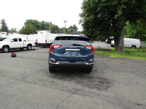 2024 GMC Terrain SLT