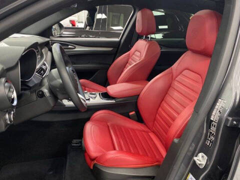 2024 Alfa Romeo Stelvio Ti
