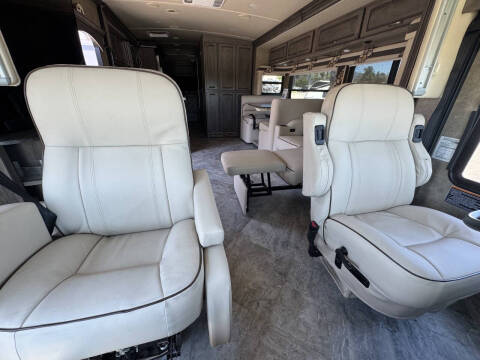 2016 Winnebago Forza