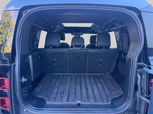 2024 Land Rover Defender 110 P400 S