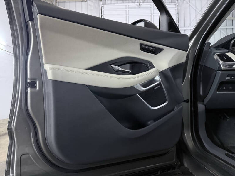 2020 Jaguar E-PACE P250 SE