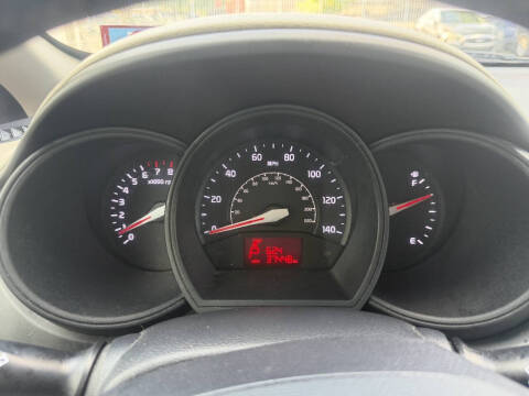 2013 Kia Rio 5-Door EX