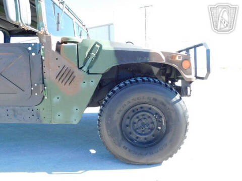 2002 AM General M1123