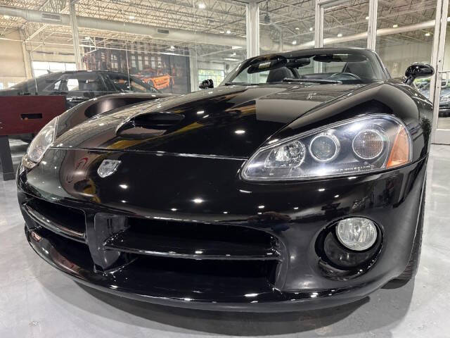 2004 Dodge Viper SRT-10