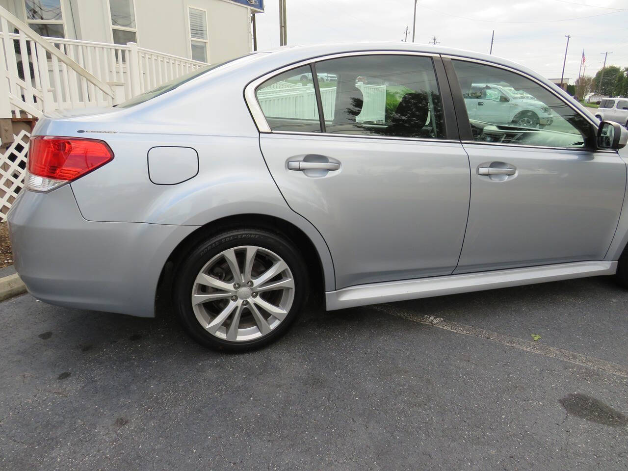 2013 Subaru Legacy for sale at Colbert's Auto Outlet in Hickory, NC