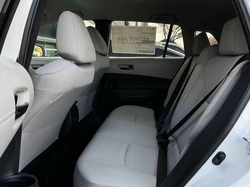 2026 Toyota Corolla Cross LE