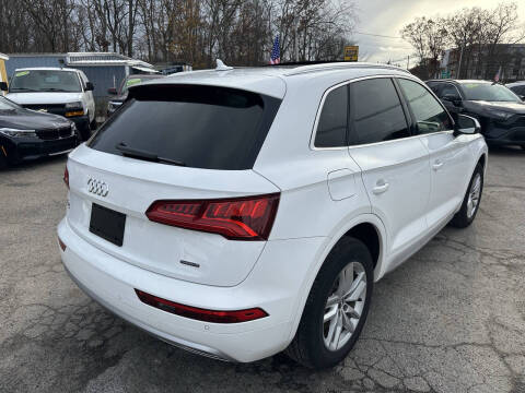 2020 Audi Q5 quattro Titanium Premium 45 TFSI