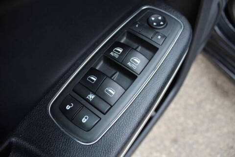 2013 Chrysler 300 C