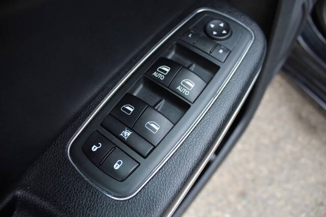 2013 Chrysler 300 C