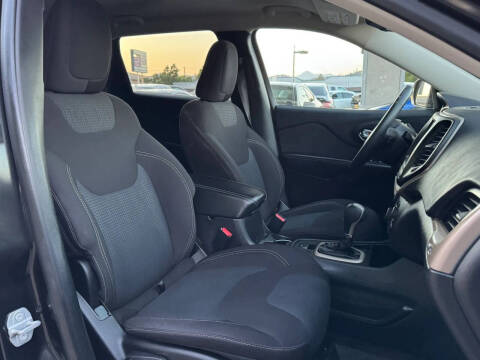 2016 Jeep Cherokee
