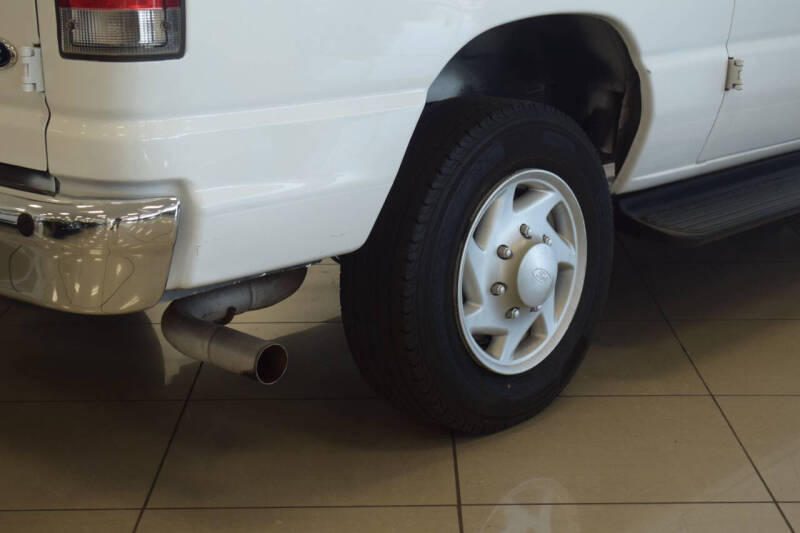2014 Ford E-Series E-350 SD XLT