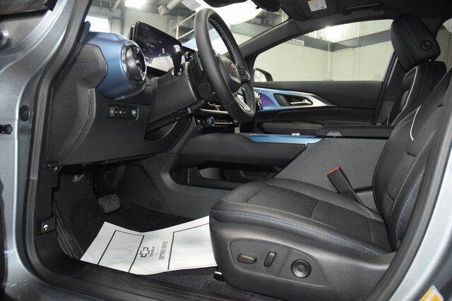 2026 Chevrolet Equinox EV LT 2