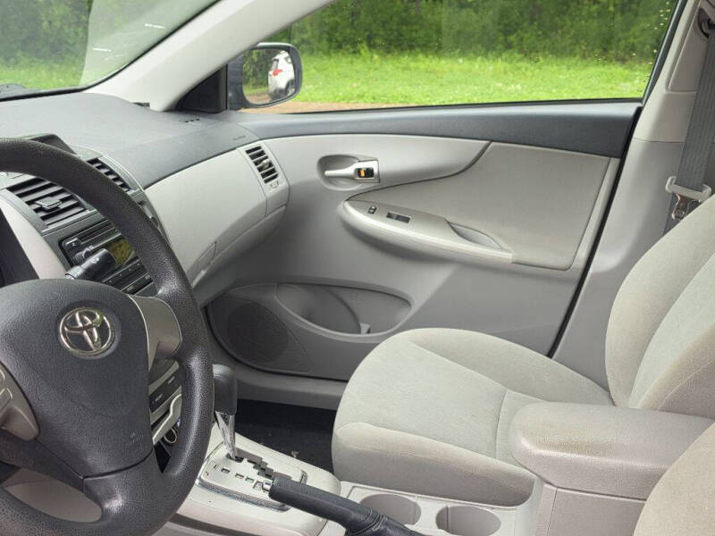 2012 Toyota Corolla LE