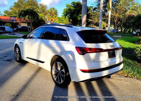 2021 Audi e-tron quattro Premium Plus