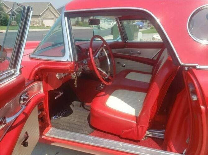 1956 Ford Thunderbird