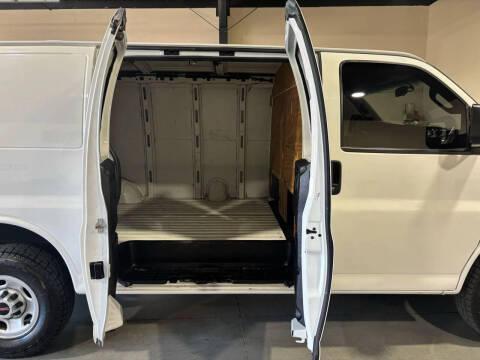 2018 GMC Savana 2500