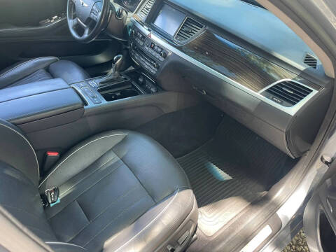 2015 Hyundai Genesis