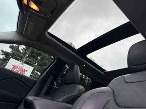 2022 Jeep Cherokee Latitude Lux