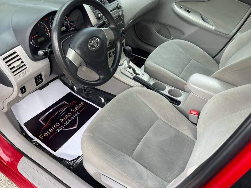 2011 Toyota Corolla LE