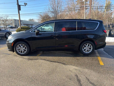 2024 Chrysler Pacifica Touring L