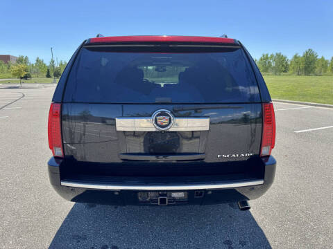 2014 Cadillac Escalade ESV Luxury