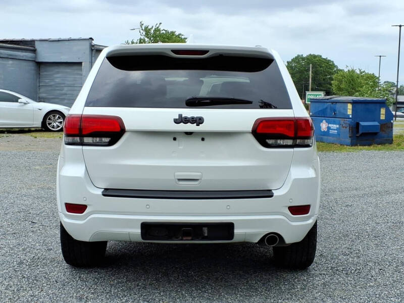 2019 Jeep Grand Cherokee Laredo