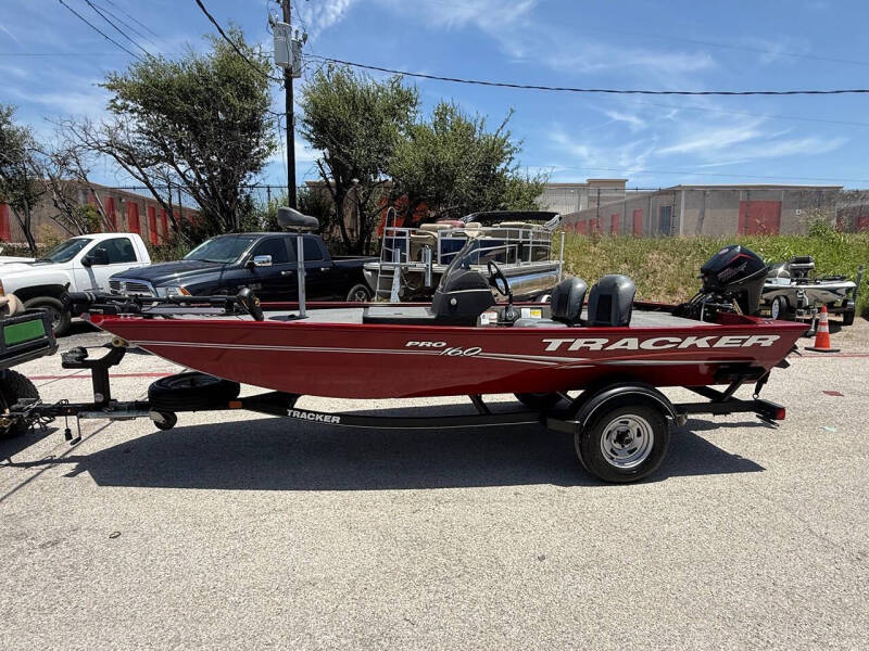 2019 Tracker Pro 160