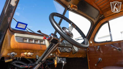 1946 Ford Super Deluxe