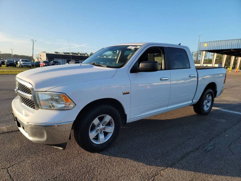 2017 RAM Ram 1500 Pickup SLT's photo