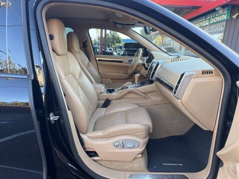 2013 Porsche Cayenne S