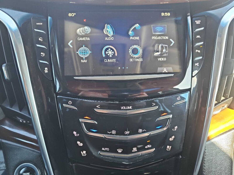 2017 Cadillac Escalade ESV Luxury