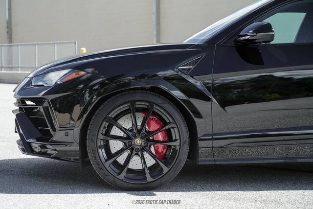 2024 Lamborghini Urus S