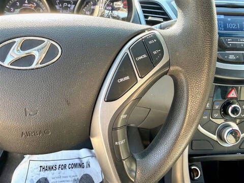 2016 Hyundai Elantra SE