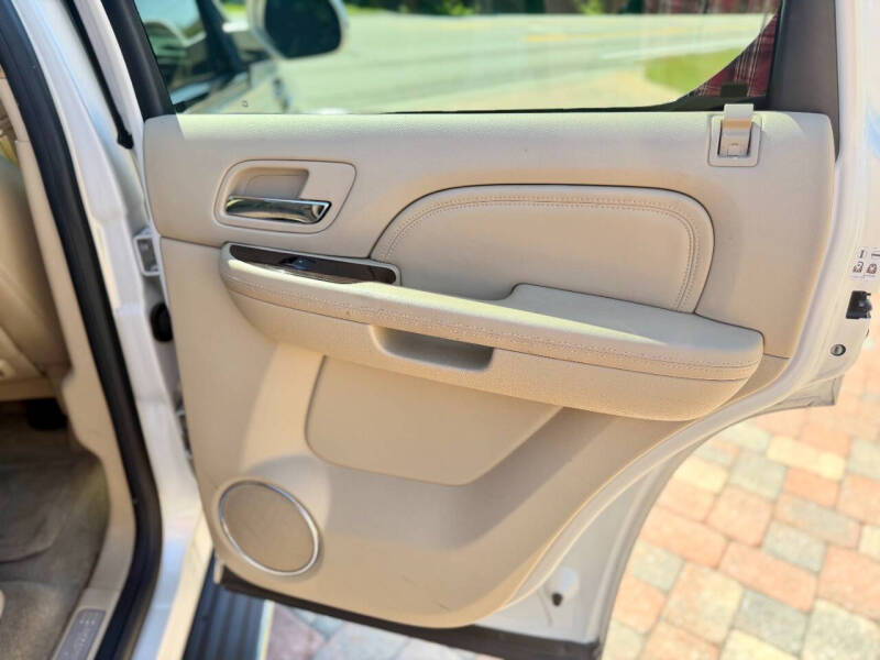 2012 Cadillac Escalade Hybrid