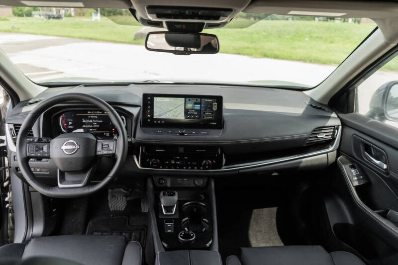 2025 Nissan Rogue SL