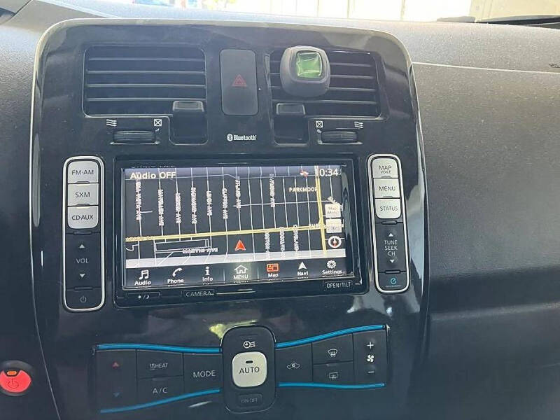 2016 Nissan LEAF