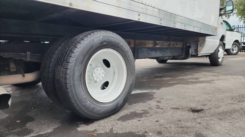 2022 Ford E-Series E-350 SD